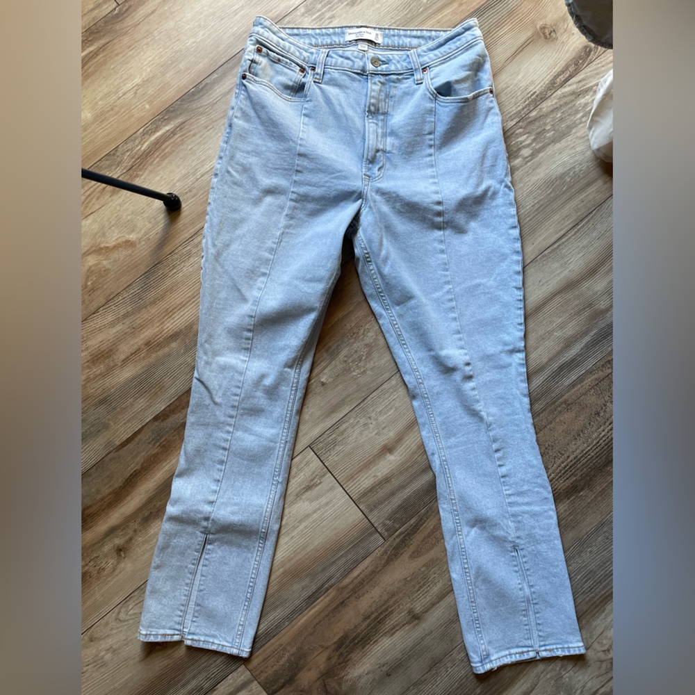 Women’s A&F Split Hem Jeans - Curve Love 10S